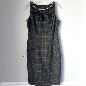 Eliza j Dress , fitted , tailored tweed style with bow detail and pink accents